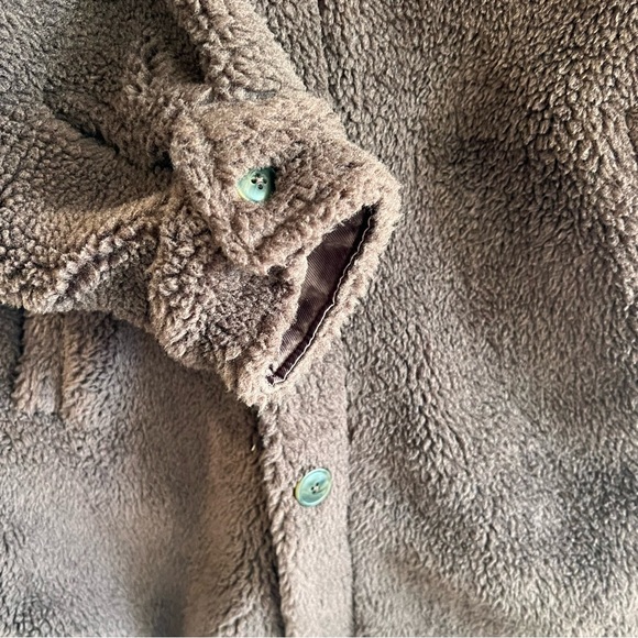 GAP Long Teddy Coat Button Up - Size M - Picture 5 of 9